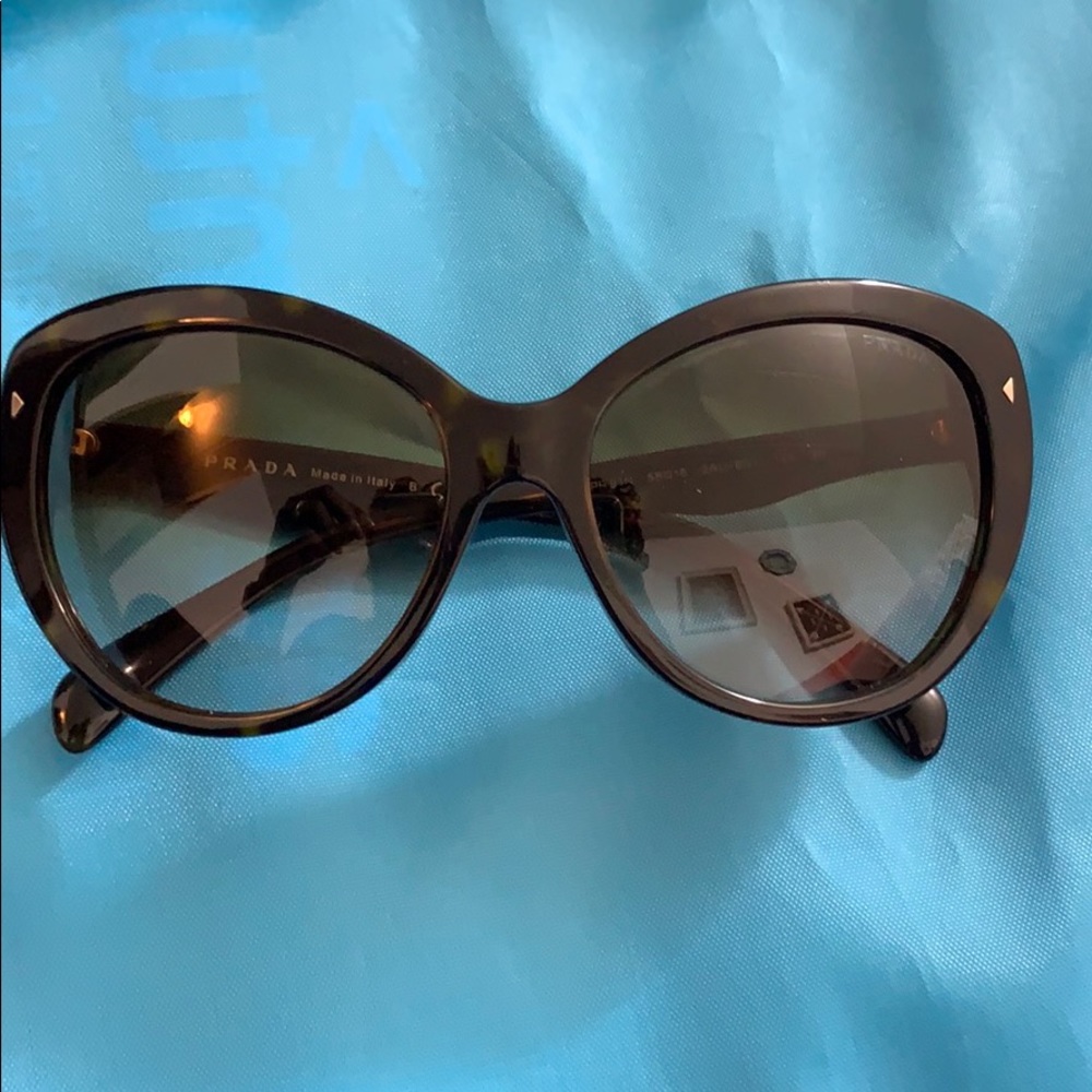 Prada Sunglasses - Picture 5 of 5